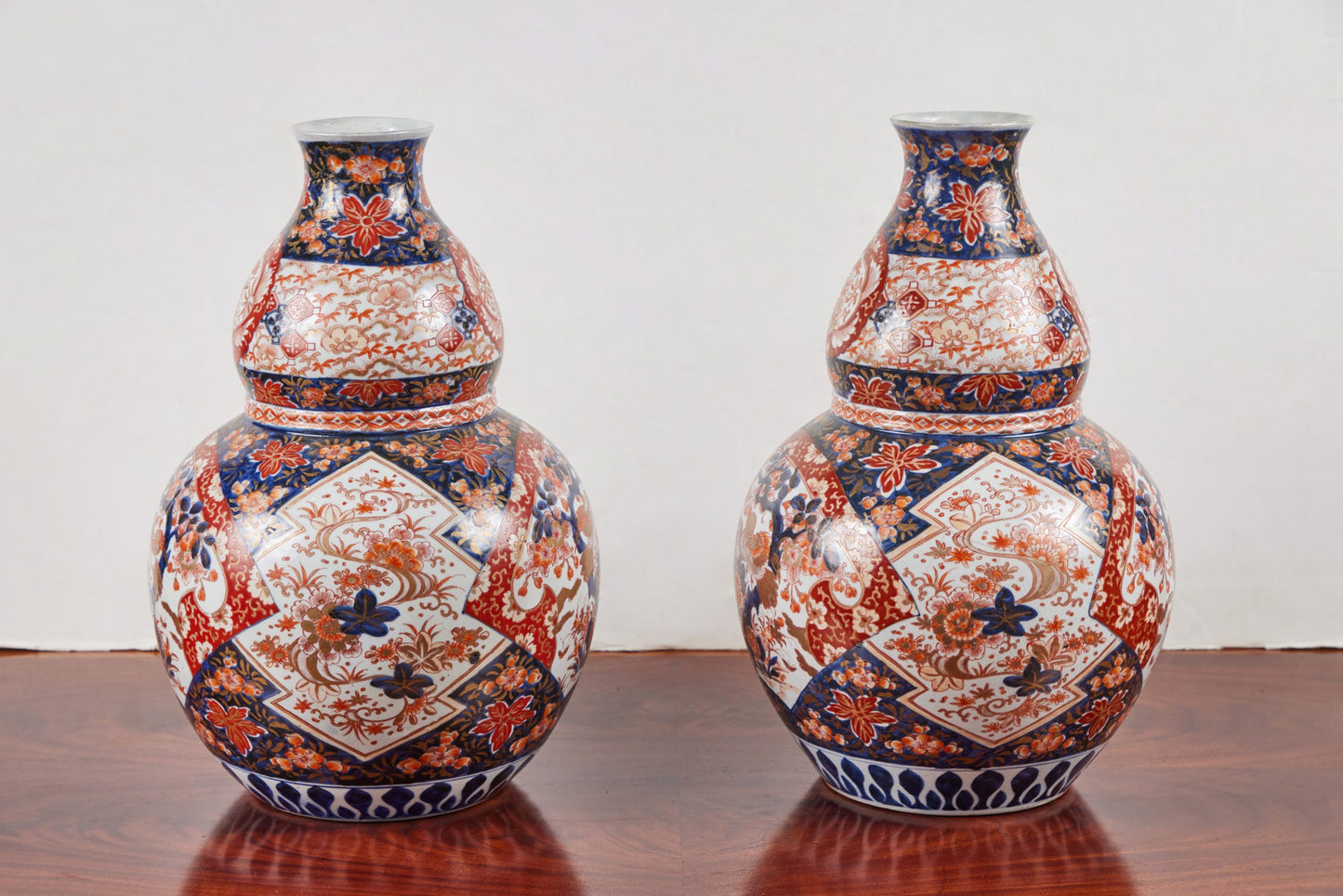 Double Gourd Imari Vases