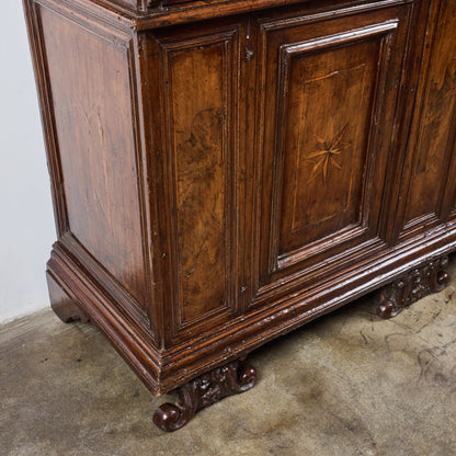 17th Century Tuscan Walnut Buffet