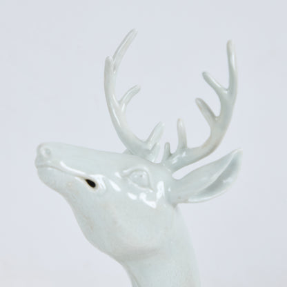 Blanc de Chine Deer