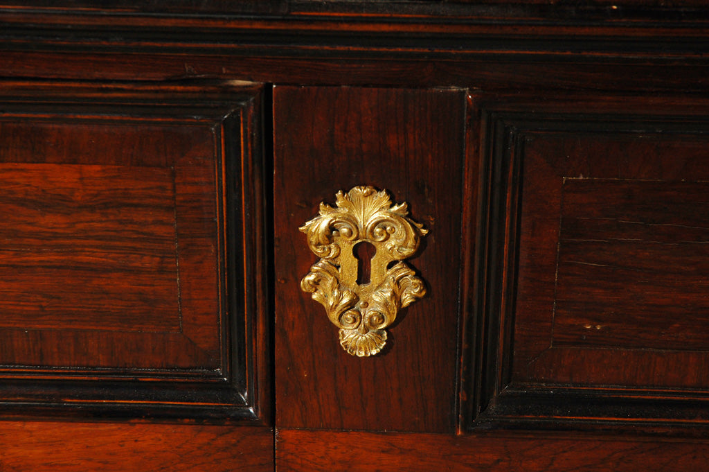 Tuscan, Clipped Corner Commode