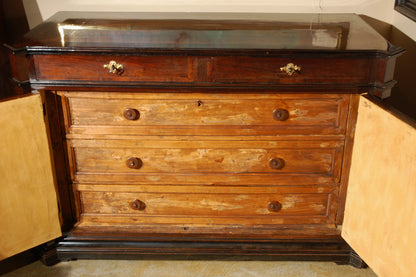 Tuscan, Clipped Corner Commode