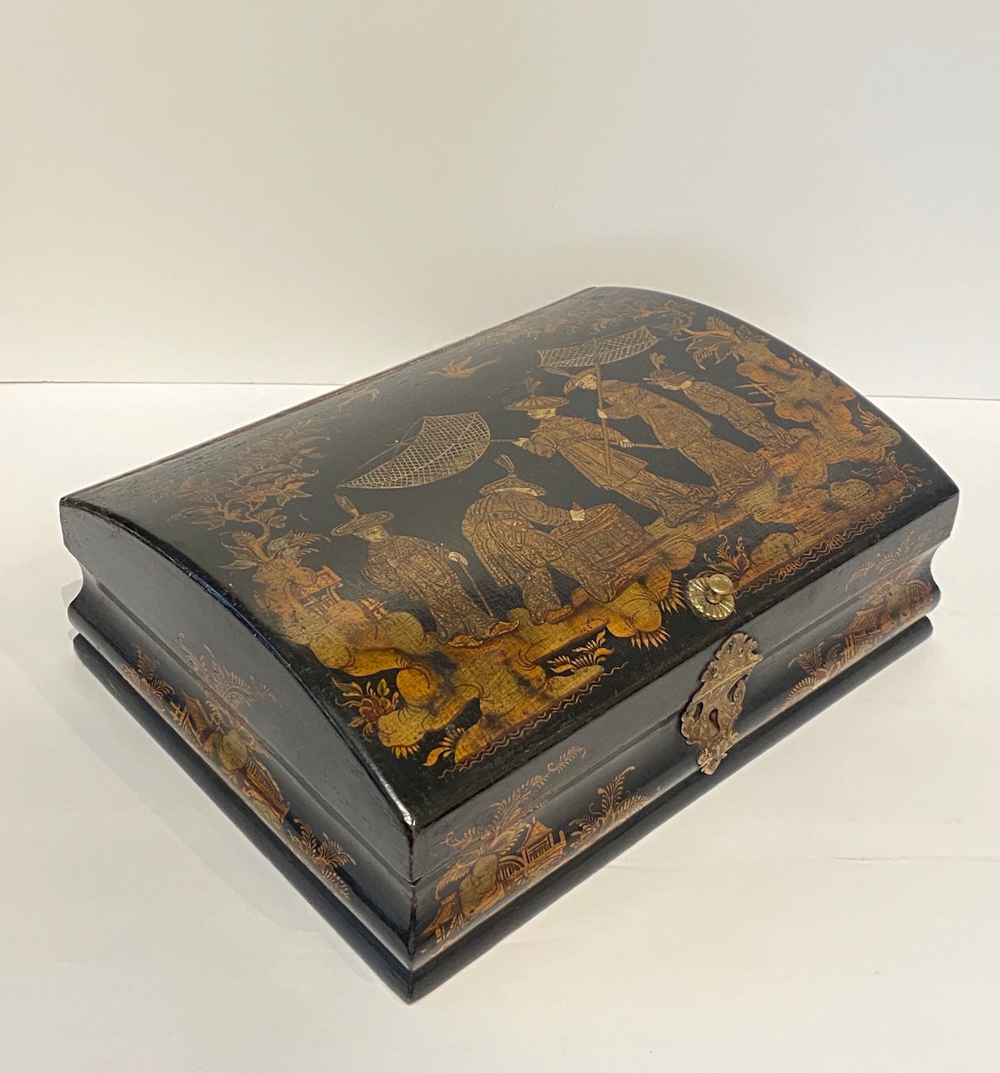 Chinoiserie Lacquered Wig Box