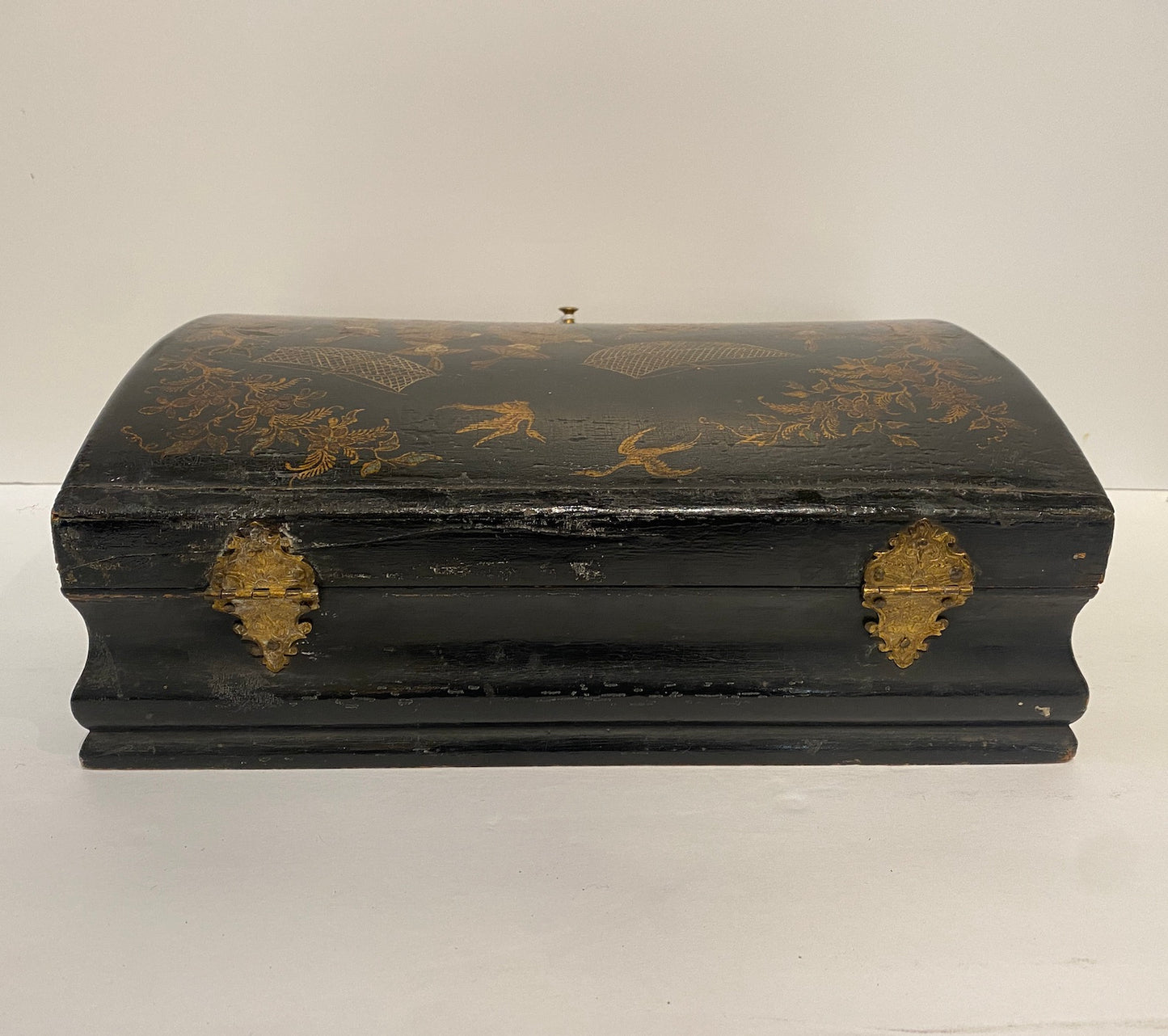 Chinoiserie Lacquered Wig Box