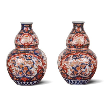 Double Gourd Imari Vases